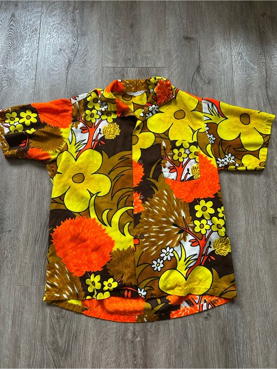 Vintage Tops - Vintage 70’s Floral Button-Up Shirt Made in Hawaii